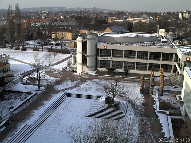 Foto der Webcam: Verwaltungsgeb&auml;ude, Innenhof mit Audimax, H&ouml;rsaal-Geb&auml;ude 1