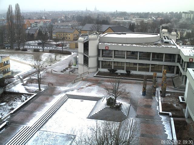 Foto der Webcam: Verwaltungsgeb&auml;ude, Innenhof mit Audimax, H&ouml;rsaal-Geb&auml;ude 1
