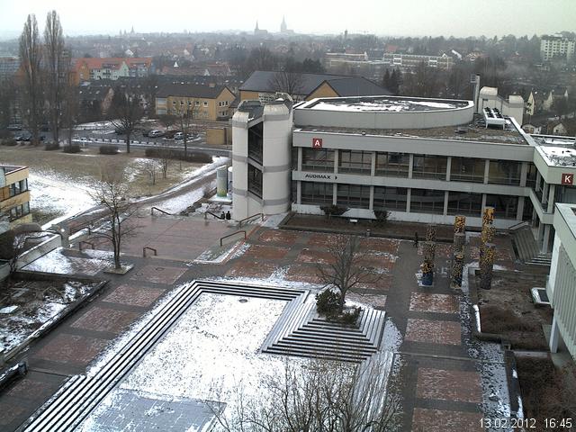 Foto der Webcam: Verwaltungsgeb&auml;ude, Innenhof mit Audimax, H&ouml;rsaal-Geb&auml;ude 1