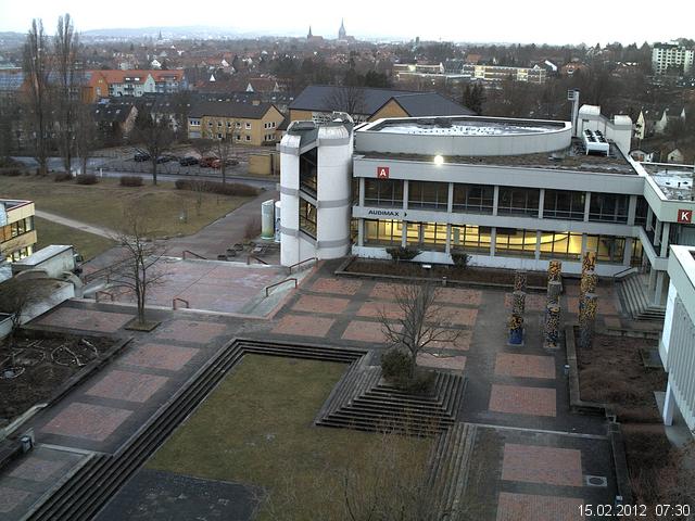 Foto der Webcam: Verwaltungsgeb&auml;ude, Innenhof mit Audimax, H&ouml;rsaal-Geb&auml;ude 1