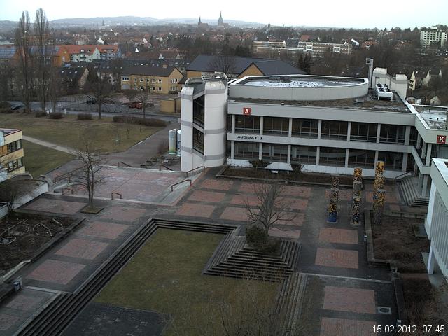 Foto der Webcam: Verwaltungsgeb&auml;ude, Innenhof mit Audimax, H&ouml;rsaal-Geb&auml;ude 1