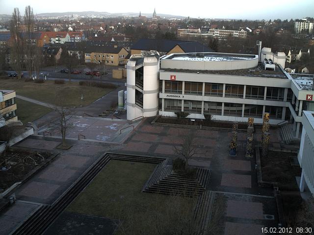 Foto der Webcam: Verwaltungsgeb&auml;ude, Innenhof mit Audimax, H&ouml;rsaal-Geb&auml;ude 1