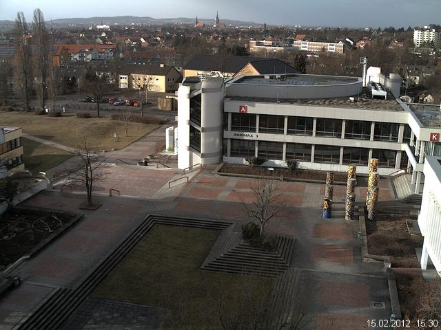 Foto der Webcam: Verwaltungsgeb&auml;ude, Innenhof mit Audimax, H&ouml;rsaal-Geb&auml;ude 1