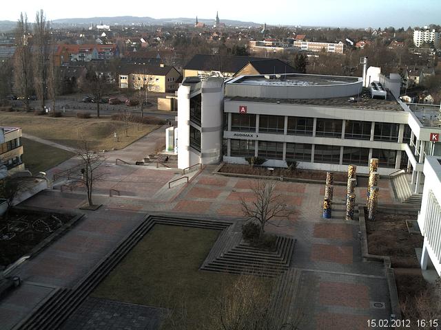 Foto der Webcam: Verwaltungsgeb&auml;ude, Innenhof mit Audimax, H&ouml;rsaal-Geb&auml;ude 1