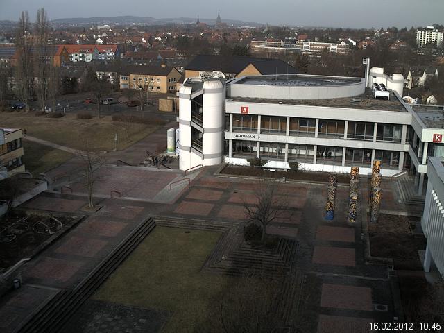 Foto der Webcam: Verwaltungsgeb&auml;ude, Innenhof mit Audimax, H&ouml;rsaal-Geb&auml;ude 1