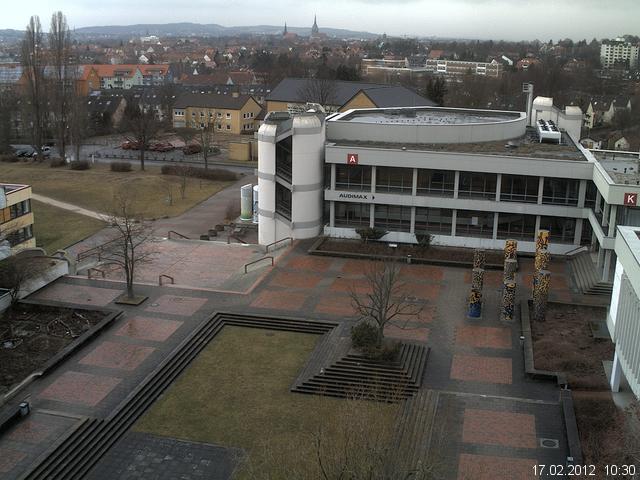 Foto der Webcam: Verwaltungsgeb&auml;ude, Innenhof mit Audimax, H&ouml;rsaal-Geb&auml;ude 1