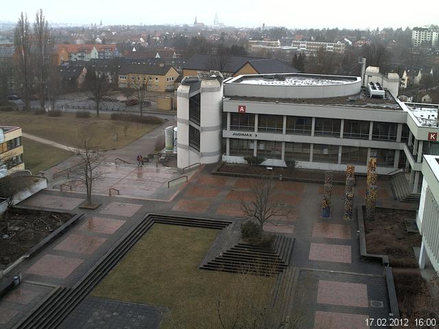 Foto der Webcam: Verwaltungsgeb&auml;ude, Innenhof mit Audimax, H&ouml;rsaal-Geb&auml;ude 1