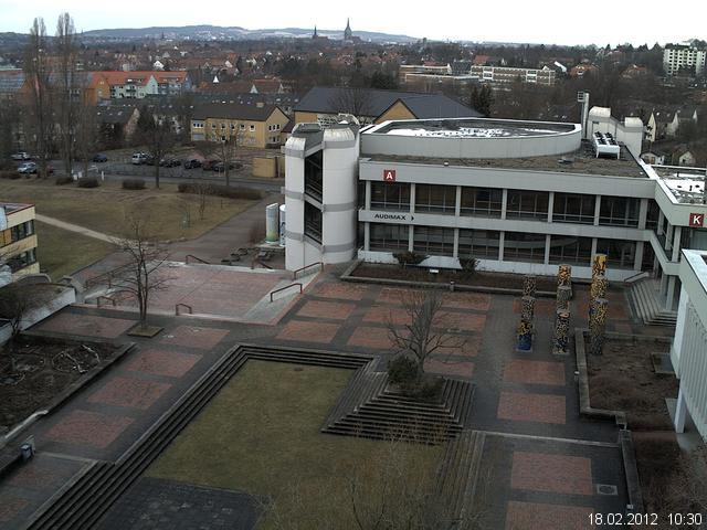 Foto der Webcam: Verwaltungsgeb&auml;ude, Innenhof mit Audimax, H&ouml;rsaal-Geb&auml;ude 1