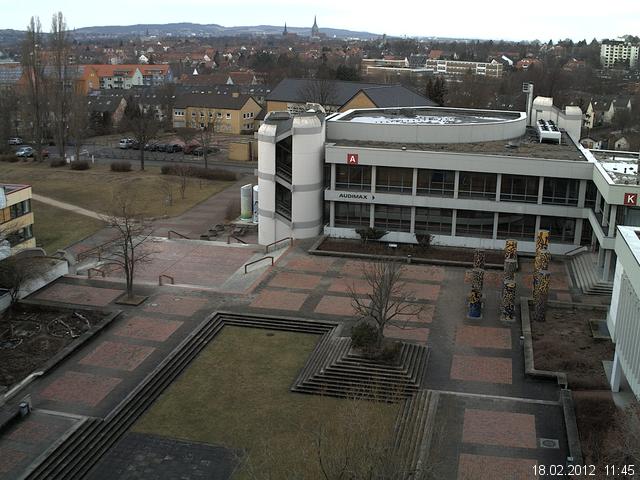 Foto der Webcam: Verwaltungsgeb&auml;ude, Innenhof mit Audimax, H&ouml;rsaal-Geb&auml;ude 1