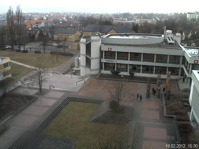 Foto der Webcam: Verwaltungsgeb&auml;ude, Innenhof mit Audimax, H&ouml;rsaal-Geb&auml;ude 1
