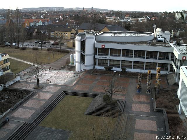 Foto der Webcam: Verwaltungsgeb&auml;ude, Innenhof mit Audimax, H&ouml;rsaal-Geb&auml;ude 1