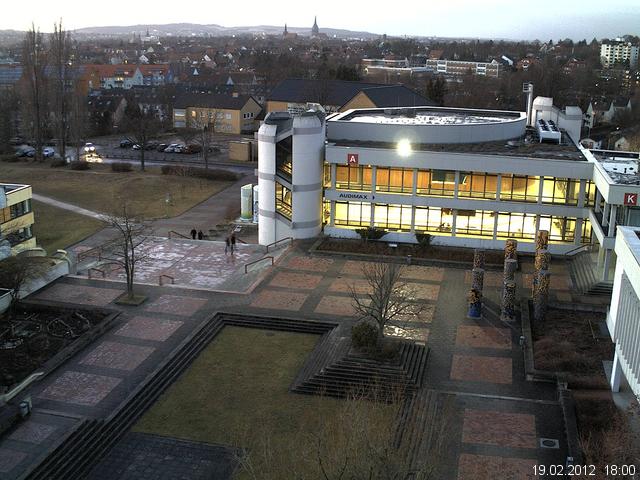 Foto der Webcam: Verwaltungsgeb&auml;ude, Innenhof mit Audimax, H&ouml;rsaal-Geb&auml;ude 1