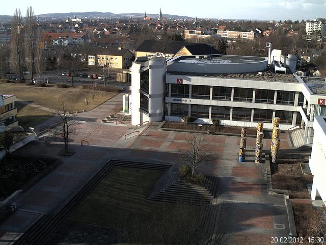 Foto der Webcam: Verwaltungsgeb&auml;ude, Innenhof mit Audimax, H&ouml;rsaal-Geb&auml;ude 1