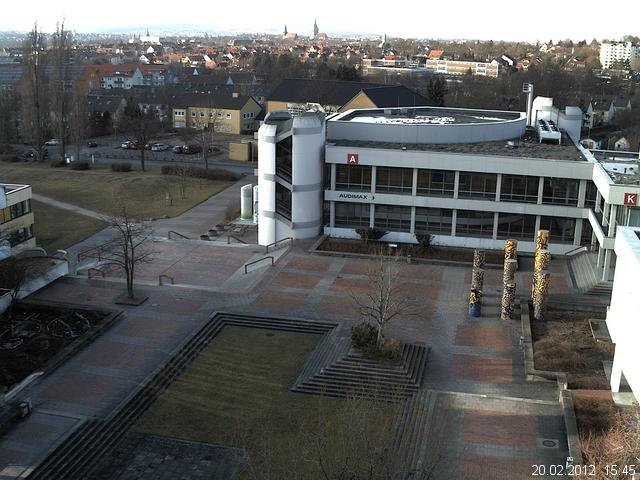 Foto der Webcam: Verwaltungsgeb&auml;ude, Innenhof mit Audimax, H&ouml;rsaal-Geb&auml;ude 1