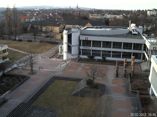 Foto der Webcam: Verwaltungsgeb&auml;ude, Innenhof mit Audimax, H&ouml;rsaal-Geb&auml;ude 1