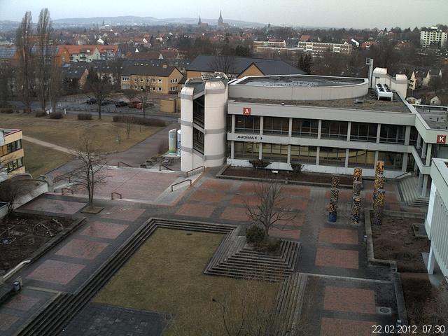 Foto der Webcam: Verwaltungsgeb&auml;ude, Innenhof mit Audimax, H&ouml;rsaal-Geb&auml;ude 1