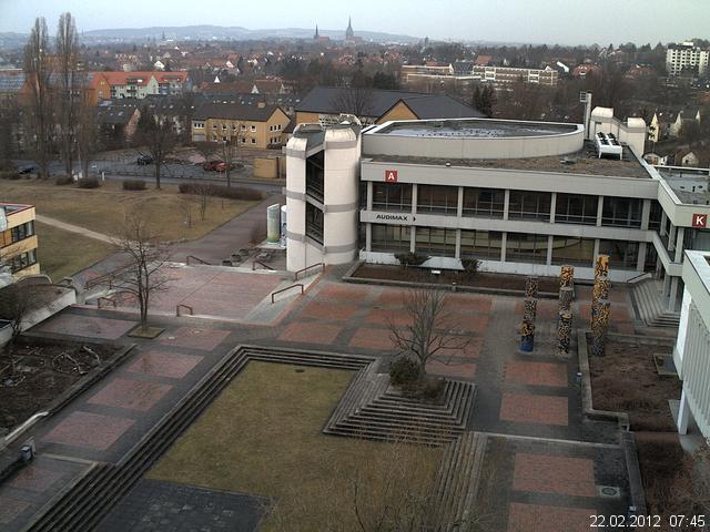 Foto der Webcam: Verwaltungsgeb&auml;ude, Innenhof mit Audimax, H&ouml;rsaal-Geb&auml;ude 1