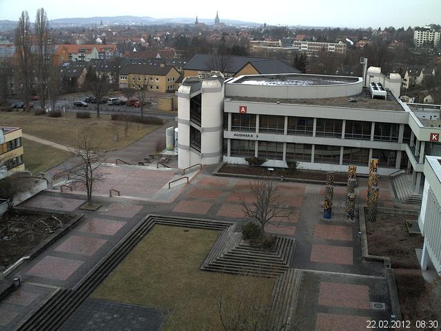 Foto der Webcam: Verwaltungsgeb&auml;ude, Innenhof mit Audimax, H&ouml;rsaal-Geb&auml;ude 1