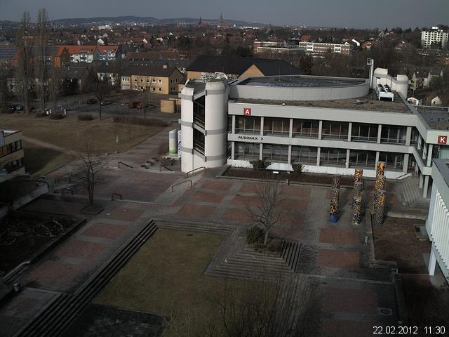Foto der Webcam: Verwaltungsgeb&auml;ude, Innenhof mit Audimax, H&ouml;rsaal-Geb&auml;ude 1