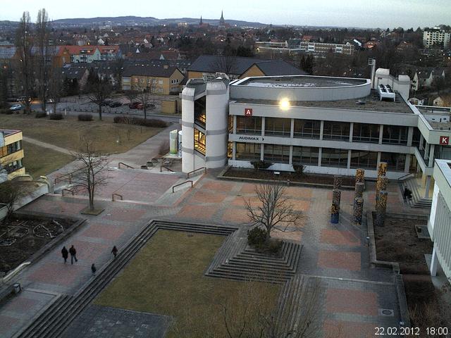 Foto der Webcam: Verwaltungsgeb&auml;ude, Innenhof mit Audimax, H&ouml;rsaal-Geb&auml;ude 1
