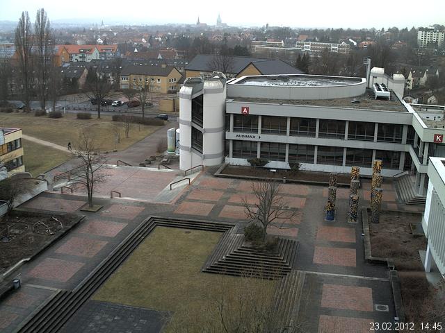 Foto der Webcam: Verwaltungsgeb&auml;ude, Innenhof mit Audimax, H&ouml;rsaal-Geb&auml;ude 1