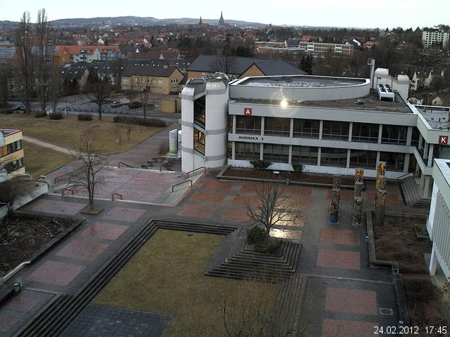 Foto der Webcam: Verwaltungsgeb&auml;ude, Innenhof mit Audimax, H&ouml;rsaal-Geb&auml;ude 1