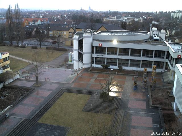 Foto der Webcam: Verwaltungsgeb&auml;ude, Innenhof mit Audimax, H&ouml;rsaal-Geb&auml;ude 1