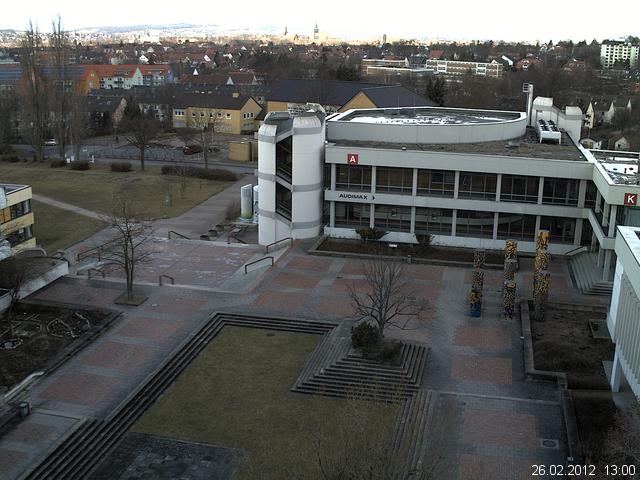 Foto der Webcam: Verwaltungsgeb&auml;ude, Innenhof mit Audimax, H&ouml;rsaal-Geb&auml;ude 1