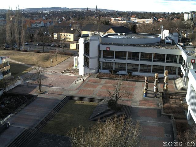 Foto der Webcam: Verwaltungsgeb&auml;ude, Innenhof mit Audimax, H&ouml;rsaal-Geb&auml;ude 1