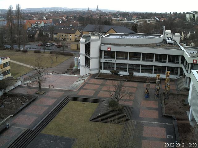 Foto der Webcam: Verwaltungsgeb&auml;ude, Innenhof mit Audimax, H&ouml;rsaal-Geb&auml;ude 1