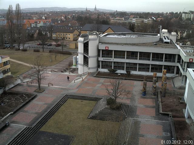 Foto der Webcam: Verwaltungsgeb&auml;ude, Innenhof mit Audimax, H&ouml;rsaal-Geb&auml;ude 1