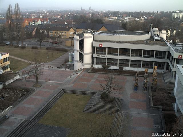 Foto der Webcam: Verwaltungsgeb&auml;ude, Innenhof mit Audimax, H&ouml;rsaal-Geb&auml;ude 1