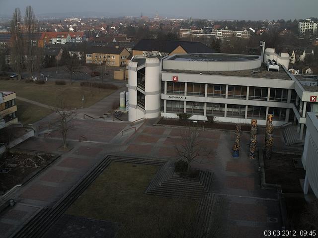 Foto der Webcam: Verwaltungsgeb&auml;ude, Innenhof mit Audimax, H&ouml;rsaal-Geb&auml;ude 1