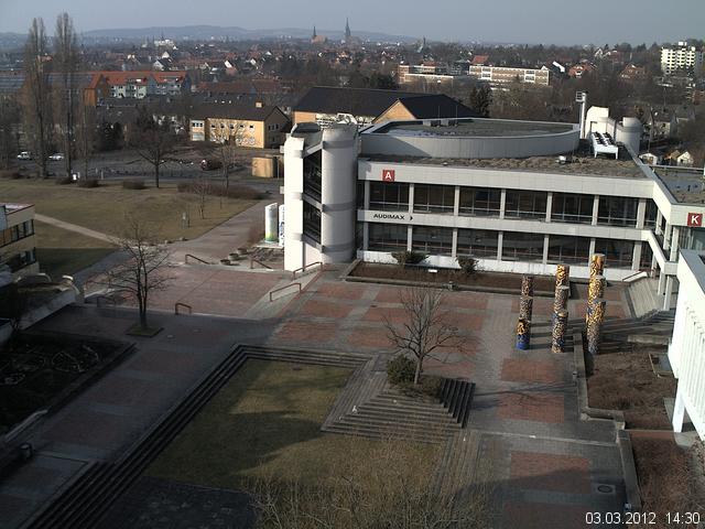 Foto der Webcam: Verwaltungsgeb&auml;ude, Innenhof mit Audimax, H&ouml;rsaal-Geb&auml;ude 1