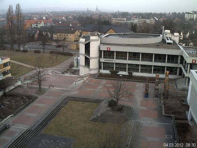 Foto der Webcam: Verwaltungsgeb&auml;ude, Innenhof mit Audimax, H&ouml;rsaal-Geb&auml;ude 1