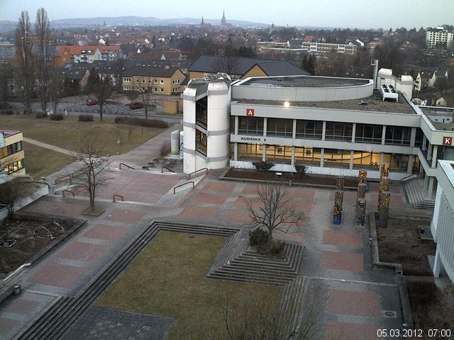 Foto der Webcam: Verwaltungsgeb&auml;ude, Innenhof mit Audimax, H&ouml;rsaal-Geb&auml;ude 1
