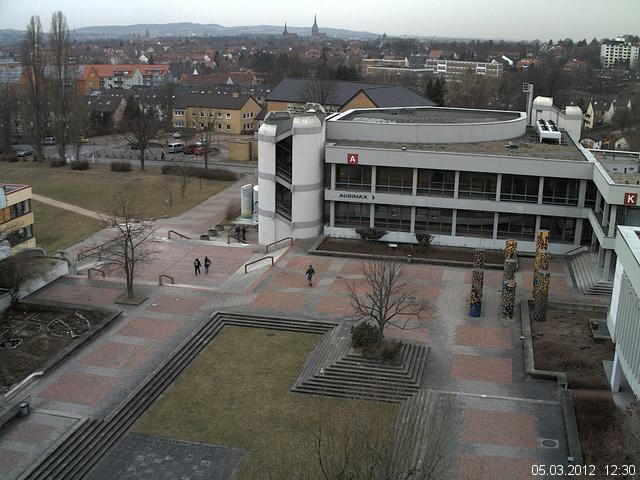 Foto der Webcam: Verwaltungsgeb&auml;ude, Innenhof mit Audimax, H&ouml;rsaal-Geb&auml;ude 1
