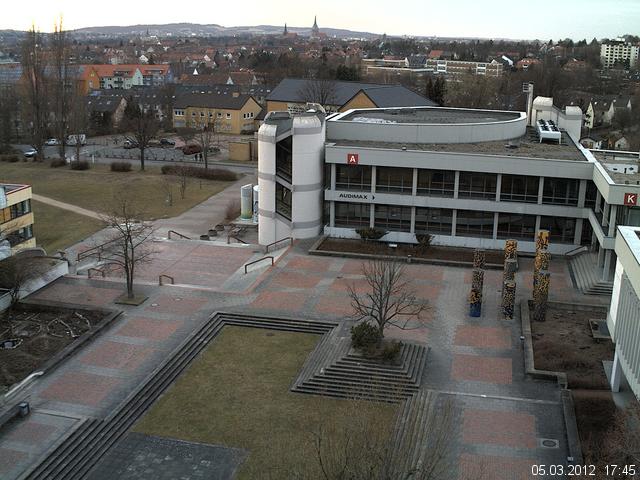Foto der Webcam: Verwaltungsgeb&auml;ude, Innenhof mit Audimax, H&ouml;rsaal-Geb&auml;ude 1