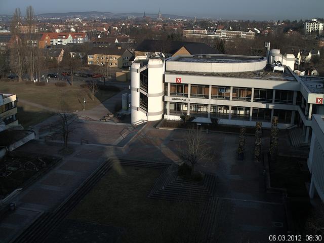 Foto der Webcam: Verwaltungsgeb&auml;ude, Innenhof mit Audimax, H&ouml;rsaal-Geb&auml;ude 1