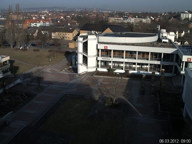 Foto der Webcam: Verwaltungsgeb&auml;ude, Innenhof mit Audimax, H&ouml;rsaal-Geb&auml;ude 1