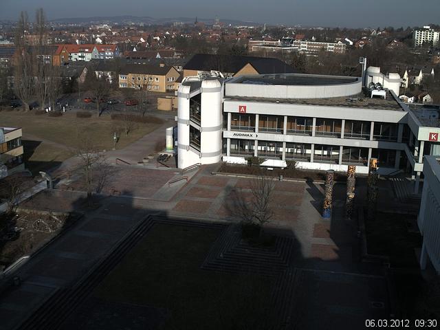 Foto der Webcam: Verwaltungsgeb&auml;ude, Innenhof mit Audimax, H&ouml;rsaal-Geb&auml;ude 1