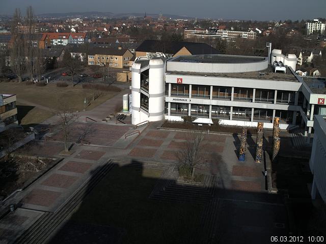 Foto der Webcam: Verwaltungsgeb&auml;ude, Innenhof mit Audimax, H&ouml;rsaal-Geb&auml;ude 1