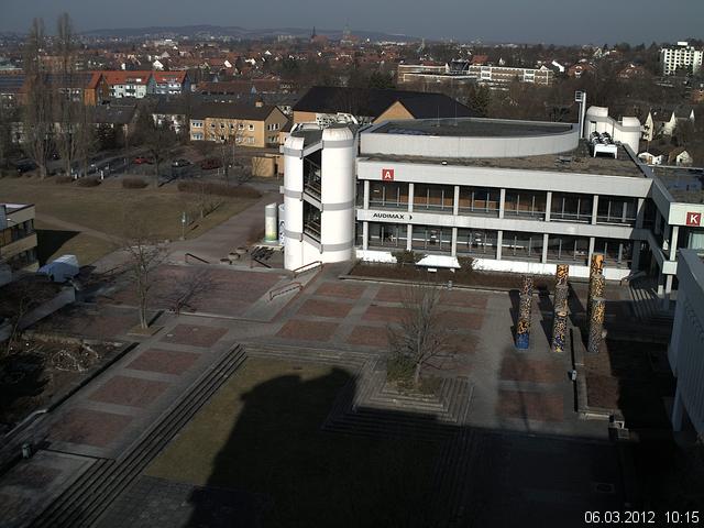 Foto der Webcam: Verwaltungsgeb&auml;ude, Innenhof mit Audimax, H&ouml;rsaal-Geb&auml;ude 1