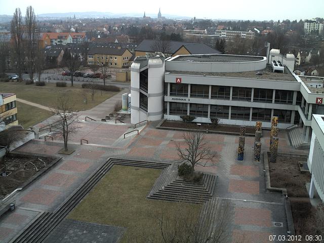 Foto der Webcam: Verwaltungsgeb&auml;ude, Innenhof mit Audimax, H&ouml;rsaal-Geb&auml;ude 1