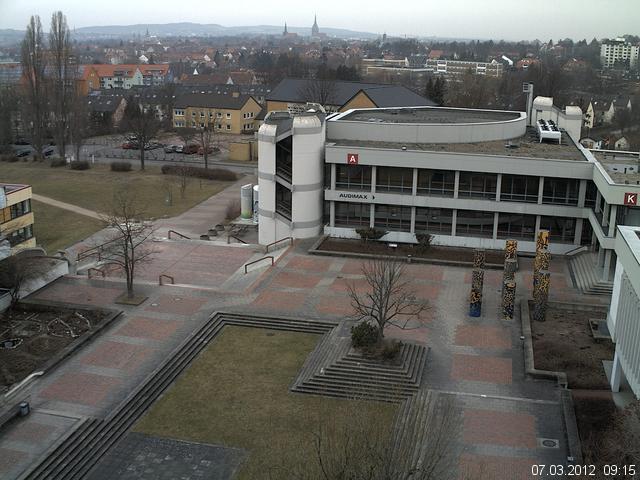 Foto der Webcam: Verwaltungsgeb&auml;ude, Innenhof mit Audimax, H&ouml;rsaal-Geb&auml;ude 1