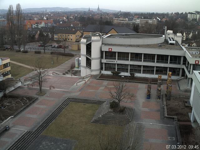 Foto der Webcam: Verwaltungsgeb&auml;ude, Innenhof mit Audimax, H&ouml;rsaal-Geb&auml;ude 1
