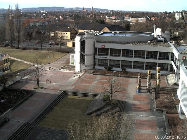 Foto der Webcam: Verwaltungsgeb&auml;ude, Innenhof mit Audimax, H&ouml;rsaal-Geb&auml;ude 1