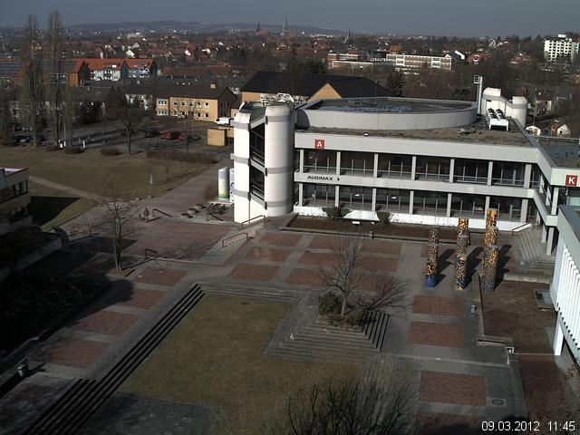 Foto der Webcam: Verwaltungsgeb&auml;ude, Innenhof mit Audimax, H&ouml;rsaal-Geb&auml;ude 1