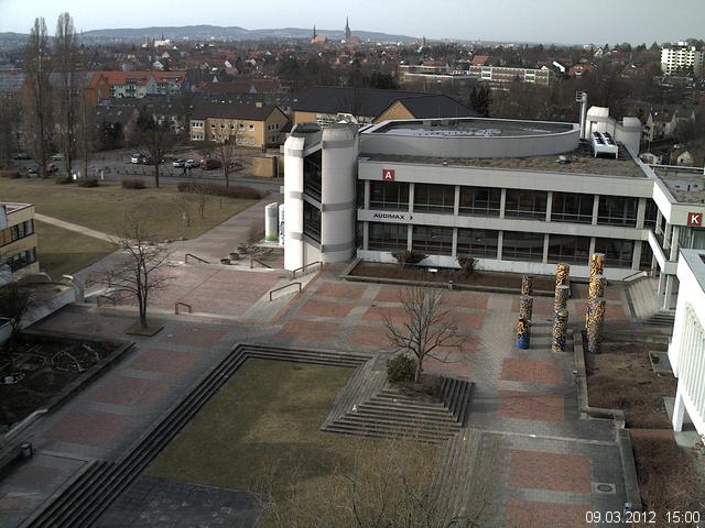 Foto der Webcam: Verwaltungsgeb&auml;ude, Innenhof mit Audimax, H&ouml;rsaal-Geb&auml;ude 1