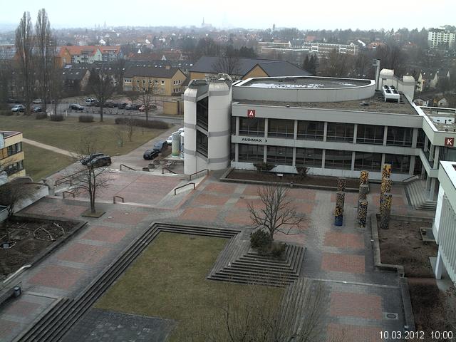 Foto der Webcam: Verwaltungsgeb&auml;ude, Innenhof mit Audimax, H&ouml;rsaal-Geb&auml;ude 1